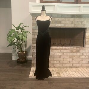 Black Spaghetti Strap Maxi Cocktail Gown